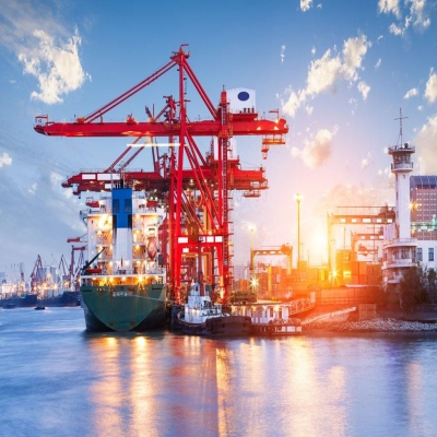 如何防止在碼頭的起重機(jī)生銹？